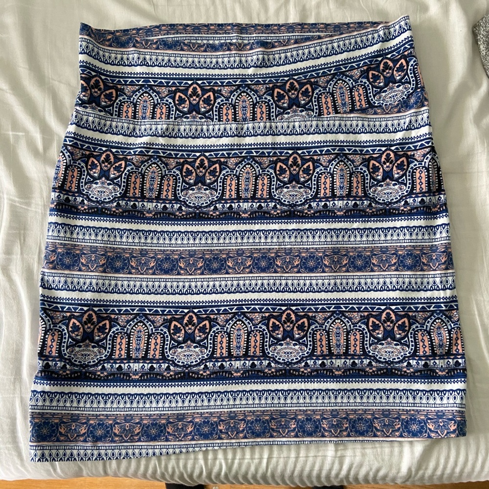 Charlotte Russe Body con mini skirt